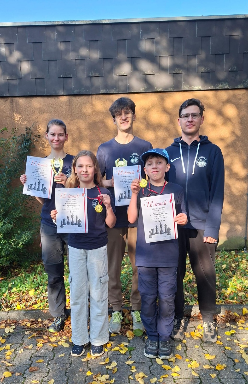 Gruppenfoto nach Siegerehrung